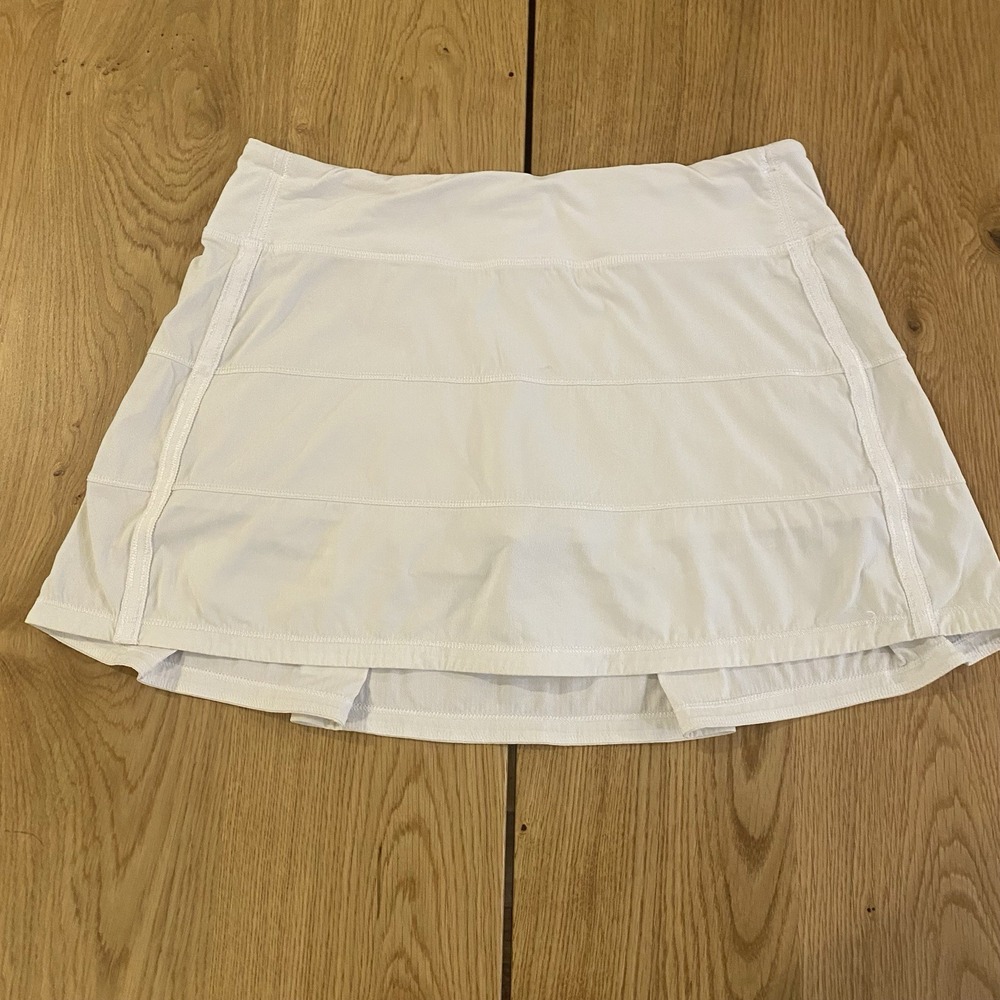 Lululemon circuit breaker Pleated skirt skort Golf Tennis Pickleball Gym size 8